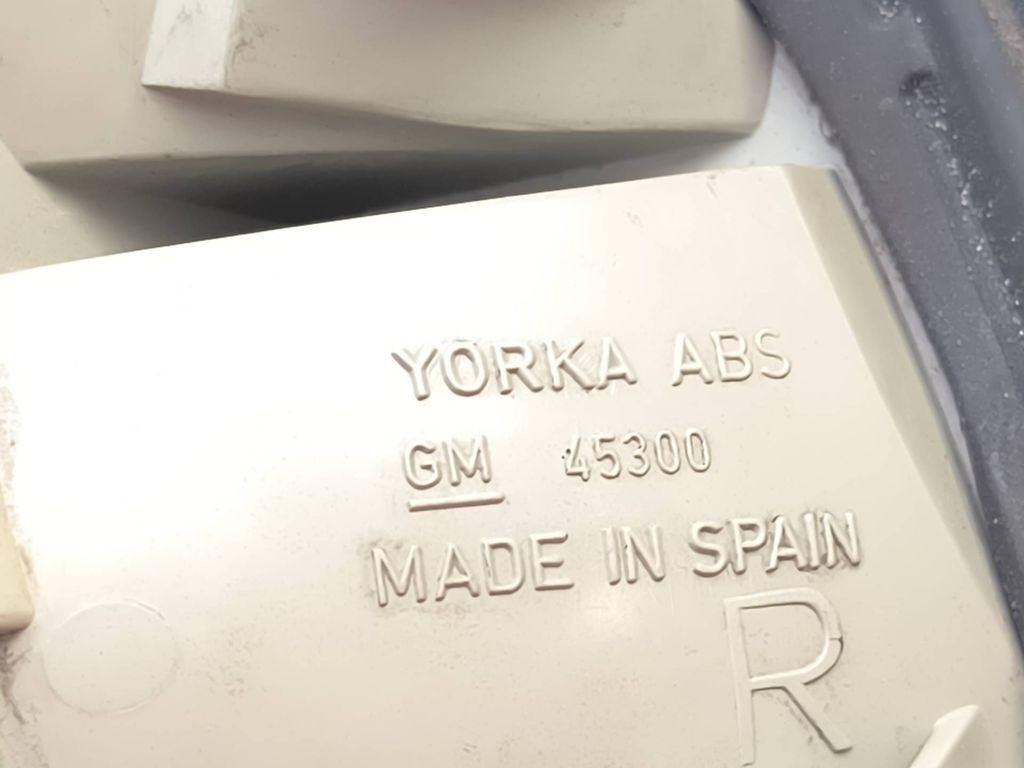 Opel Omega B1 1999 tailgate rear right tail light lamp 45300 