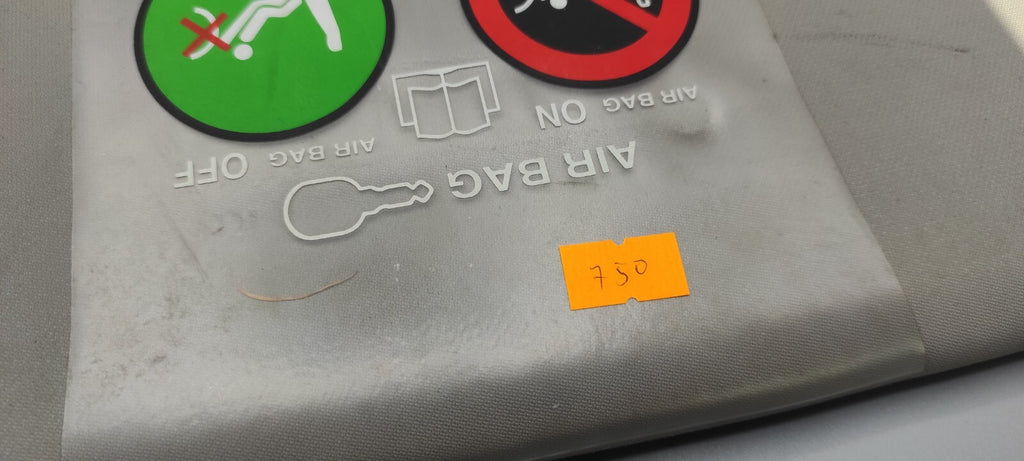 Alfa Romeo 147 1.9JTD 110kW Diesel 2003 LHD Front Right Sun Visor Cover