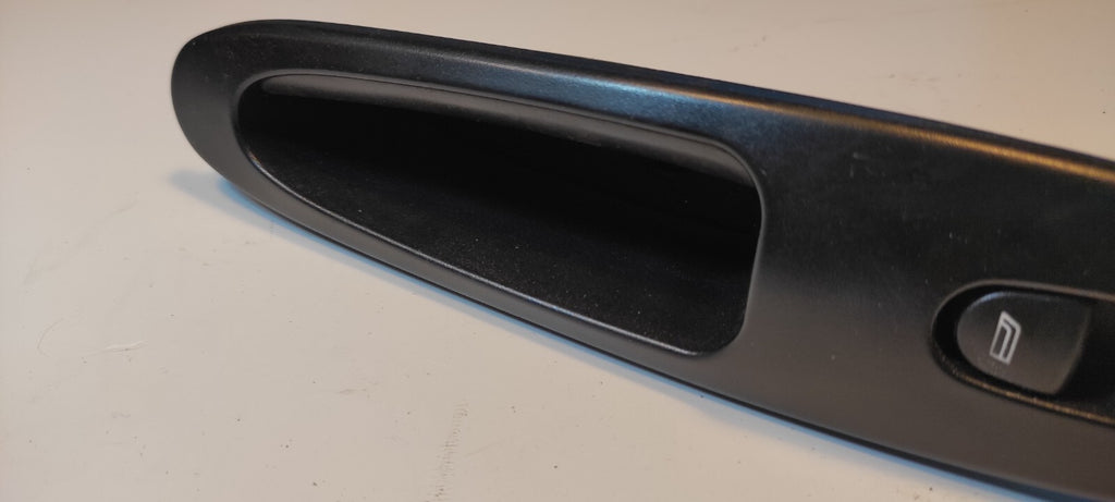 Alfa Romeo 166 2.4JTD 2001 LHD Rear Right Electric Window Switch 156029687