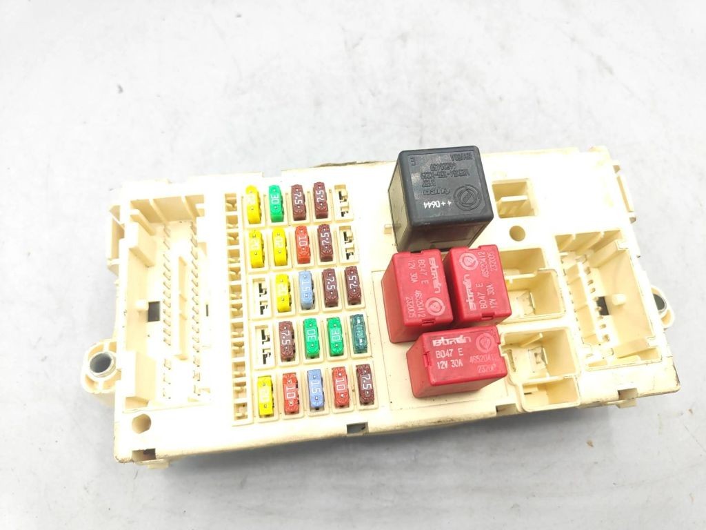 Alfa Romeo 159 2007 Fuse relay module 50507093 