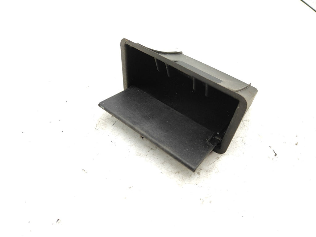 Alfa Romeo 159 1.9JTDm 88kW 2008 LHD Rear Center Console Ashtray LS376674