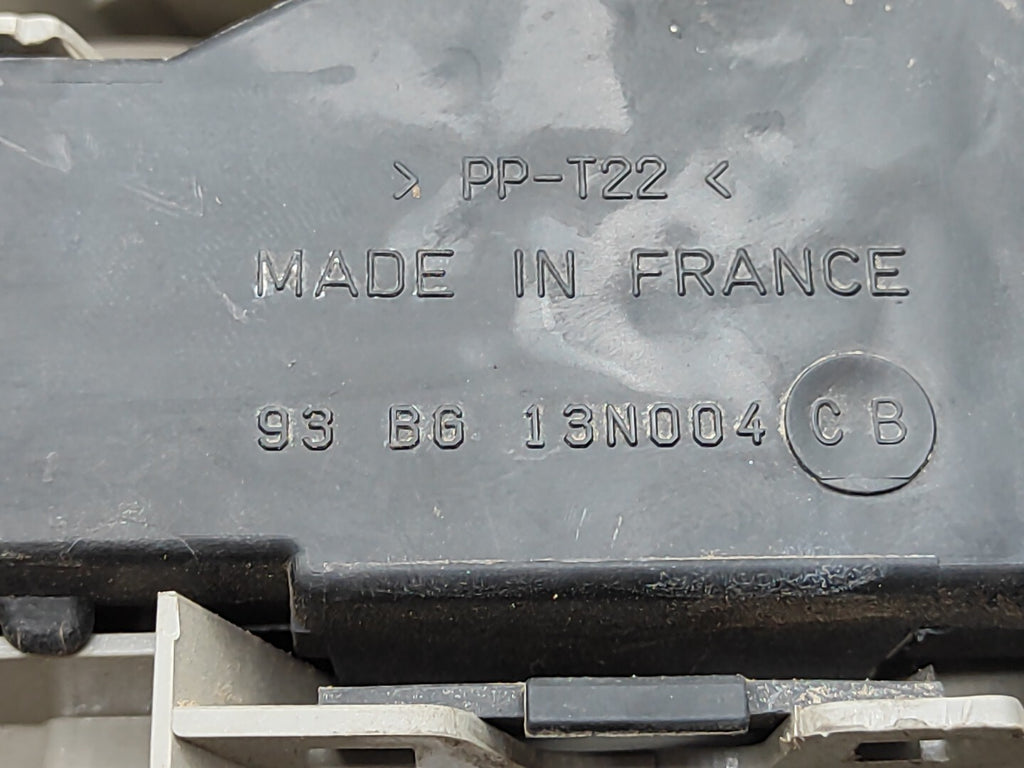 Ford Mondeo Hatch 1995 Rear Right Side Taillight Lamp Light 93BG13N004