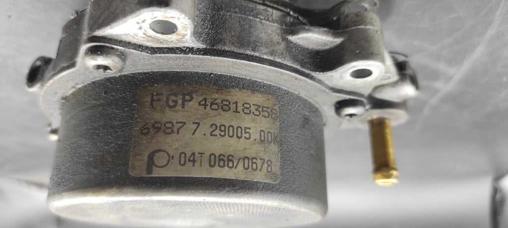Alfa Romeo 156 SW 2.4JTD 110kW 2003 Diesel Engine Vaccum Pump 46818358