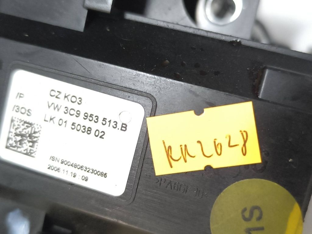 Volkswagen PASSAT B6 1.8 2006 Wiper turn signal stalk switch 3C9953513B 