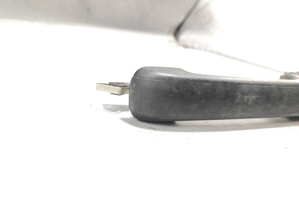 Volkswagen PASSAT B4 1996 rear left side door exterior handle 