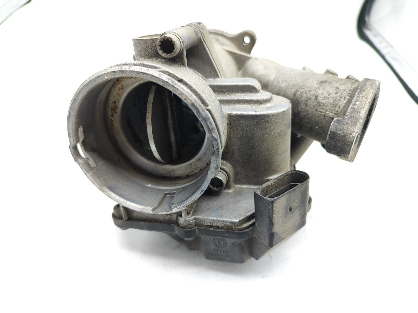 Volkswagen Passat B6 2.0TDI 2007 EGR Valve 03G129637A 03G128063A