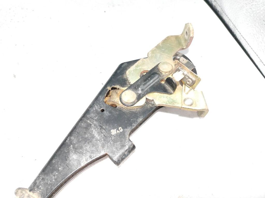 Alfa Romeo 155 1.8TS 103kW 1994 Handbrake parking brake lever assembly 