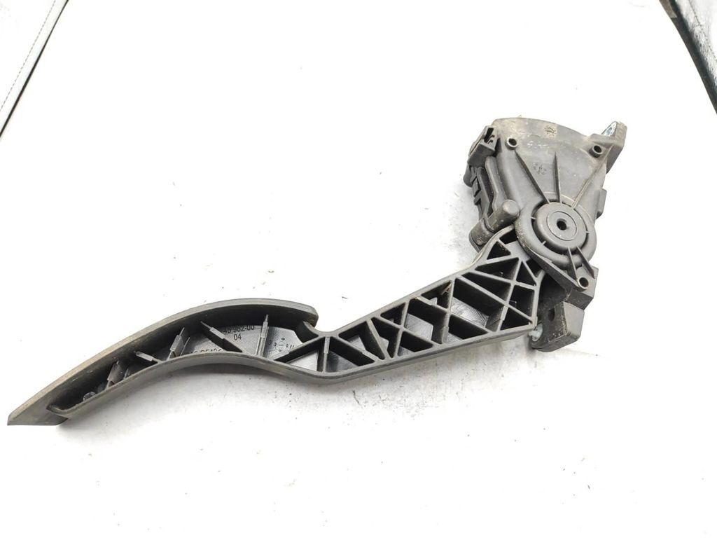 Alfa Romeo 159 1.9JTDm 2006 LHD Diesel accelerator throttle pedal 60695128 
