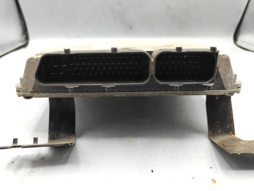 Volkswagen Golf IV 1999 Engine control unit module ECU 06A906019BQ 