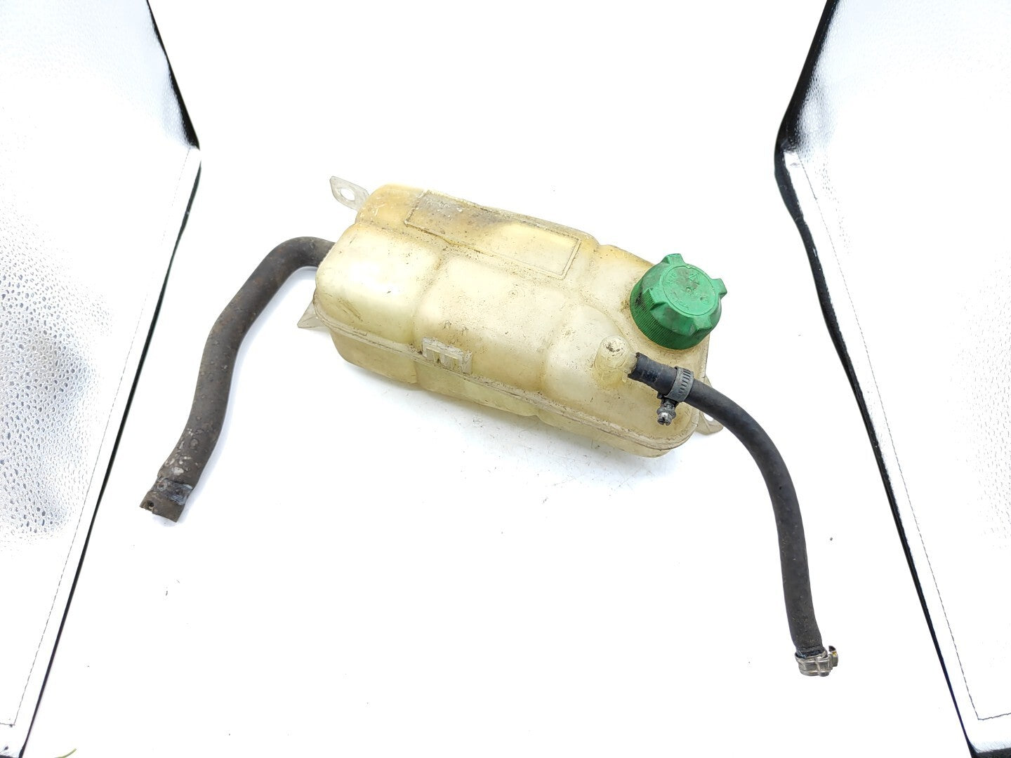 Alfa Romeo 156 2.4JTD 2000 Engine Expansion Tank Water Reservoir Pipes