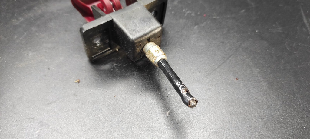 Alfa Romeo 156 147 GT JTD 2003 LHD Bonnet Hood Open Release Handle