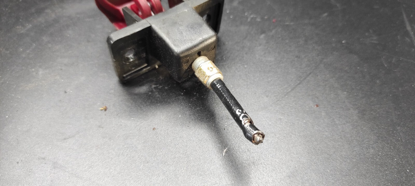 Alfa Romeo 156 147 GT JTD 2003 LHD Bonnet Hood Open Release Handle