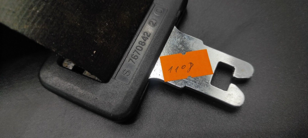 Alfa Romeo 166 2.4JTD 110kW 2001 Rear Seat Middle Center Safety Seatbelt 043146