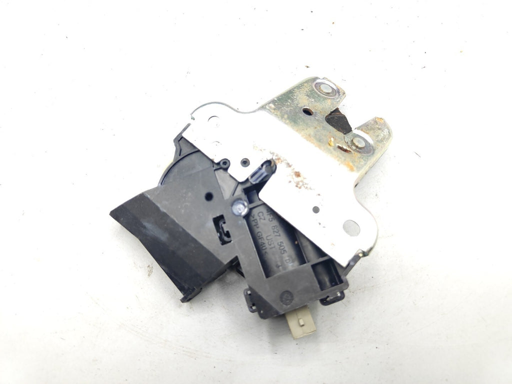 Audi A4 A5 B8 2.0TDI 2010 Rear Tailgate Boot Lock 4F5827505D
