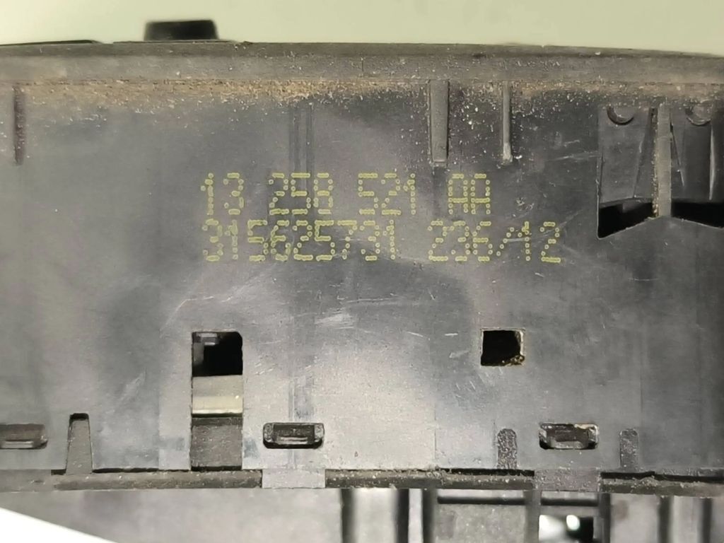 Opel Corsa D 1.3CTDI 2006 Front Electric window control switch 13258521AA 