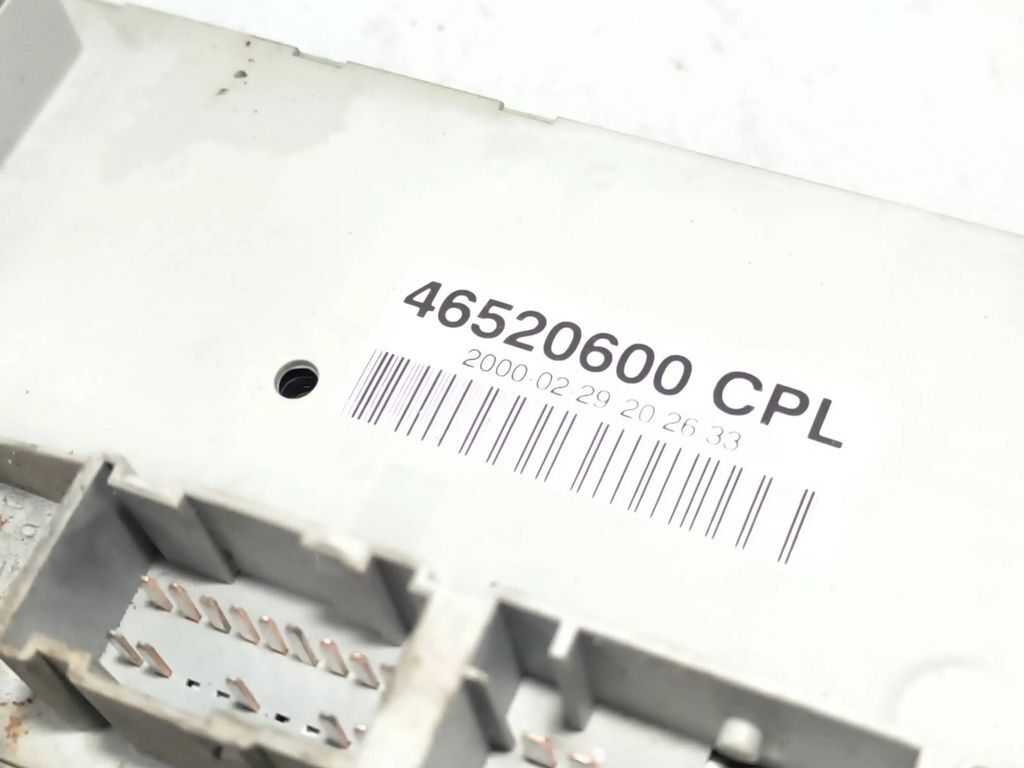 Fiat Punto 188 Petrol 1999 Fuse box module 46774358 