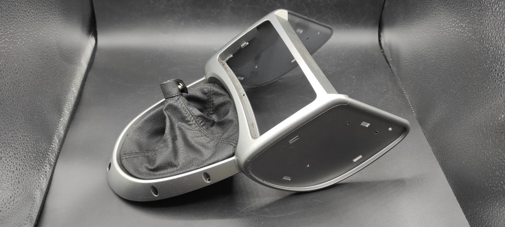 Alfa Romeo GT 1.9JTD 2005 Gear Selector Shifter Surround Trim Leather LS375401