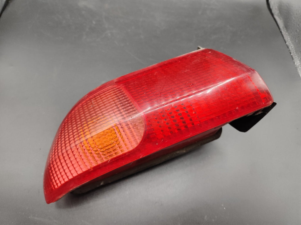 Alfa Romeo 156 SW 2.4D JTD 150HP 2004 LHD Rear Left Outer Taillight Light