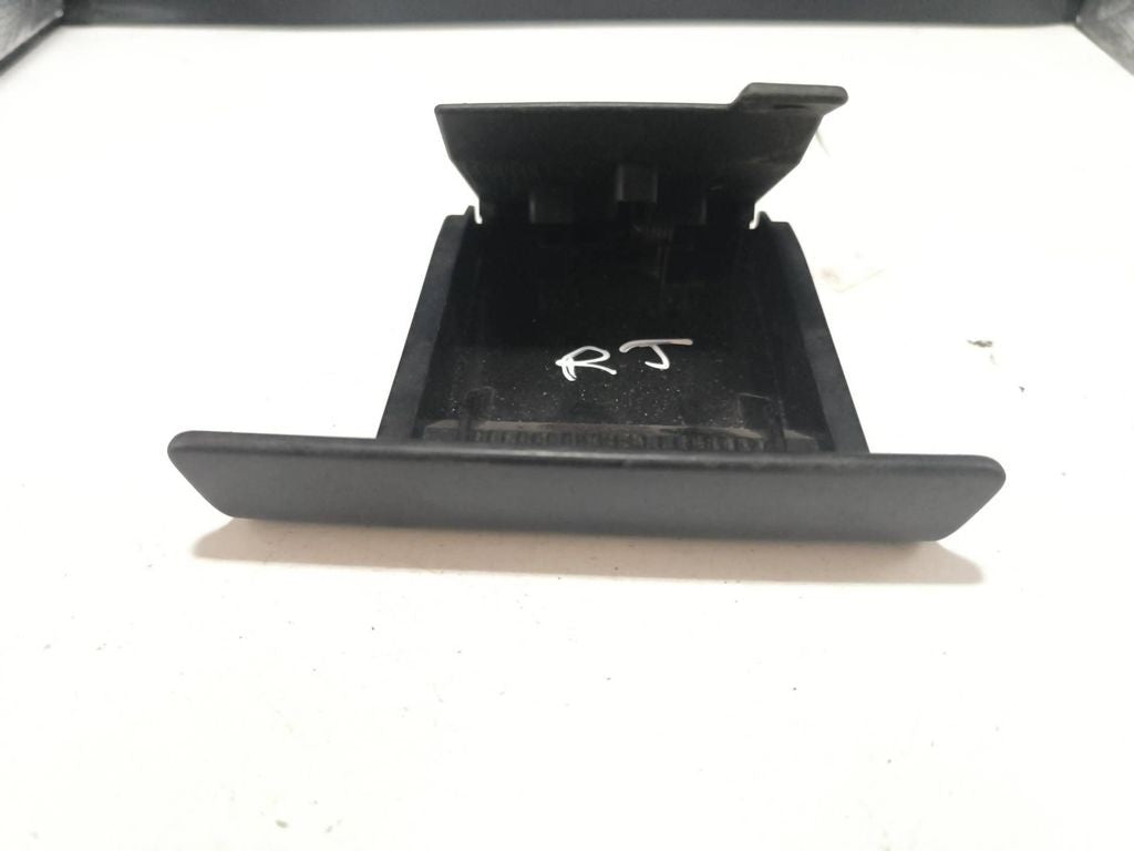 Peugeot 307 2002 ashtray insert 9637031977 