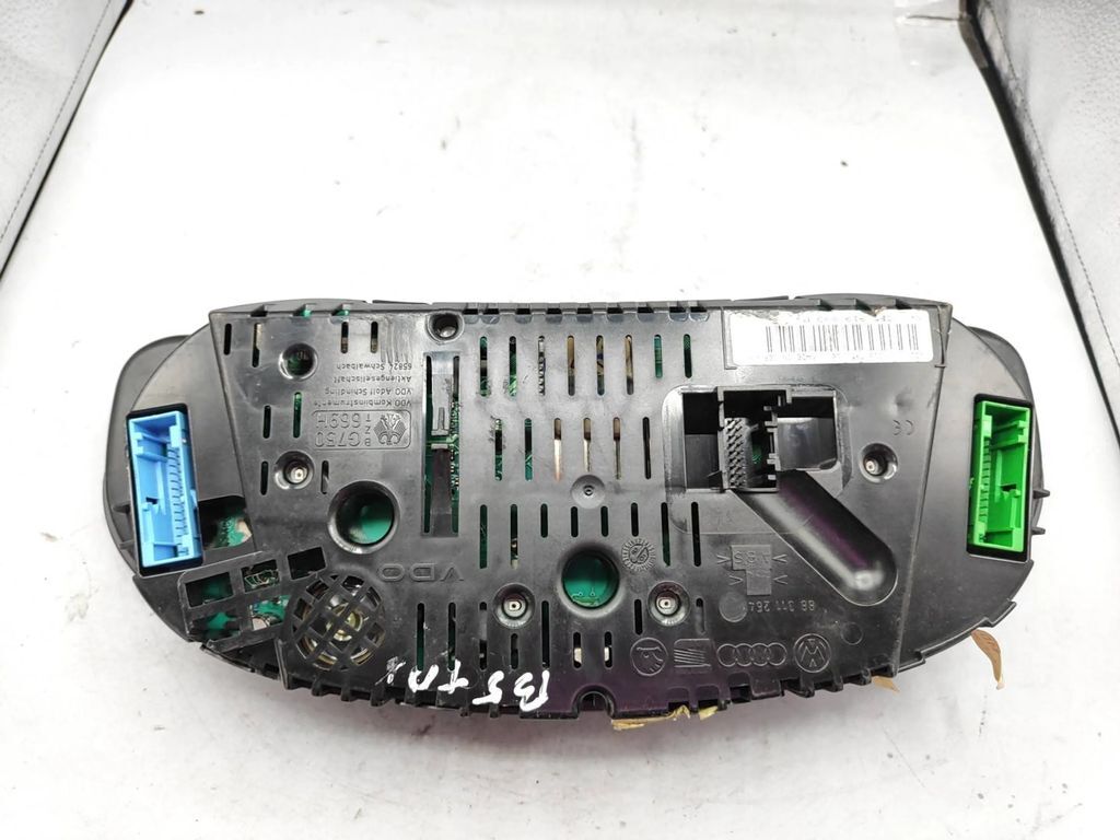  Volkswagen PASSAT B5 LHD 2000 speedometer instrument cluster 3B0919890M 