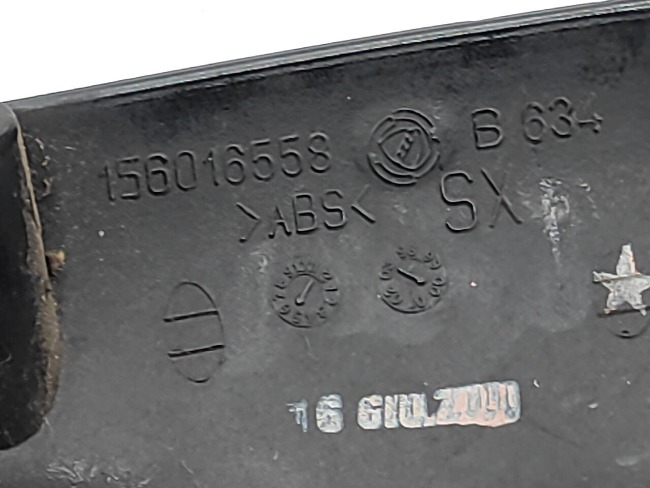 Alfa Romeo 166 2003 Front Left Bumper Upper Grill 156016558 BLACK