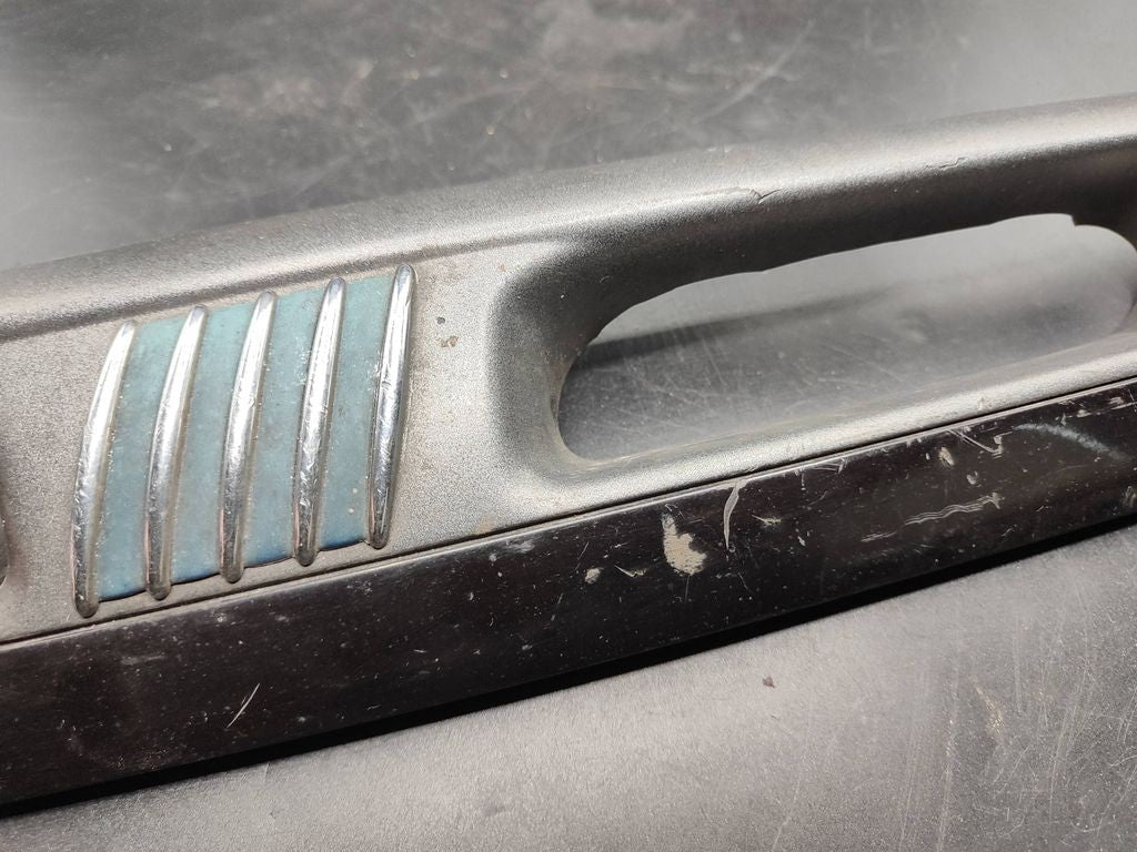 Fiat Marea 2000 Front bumper upper radiator grill / With small defect