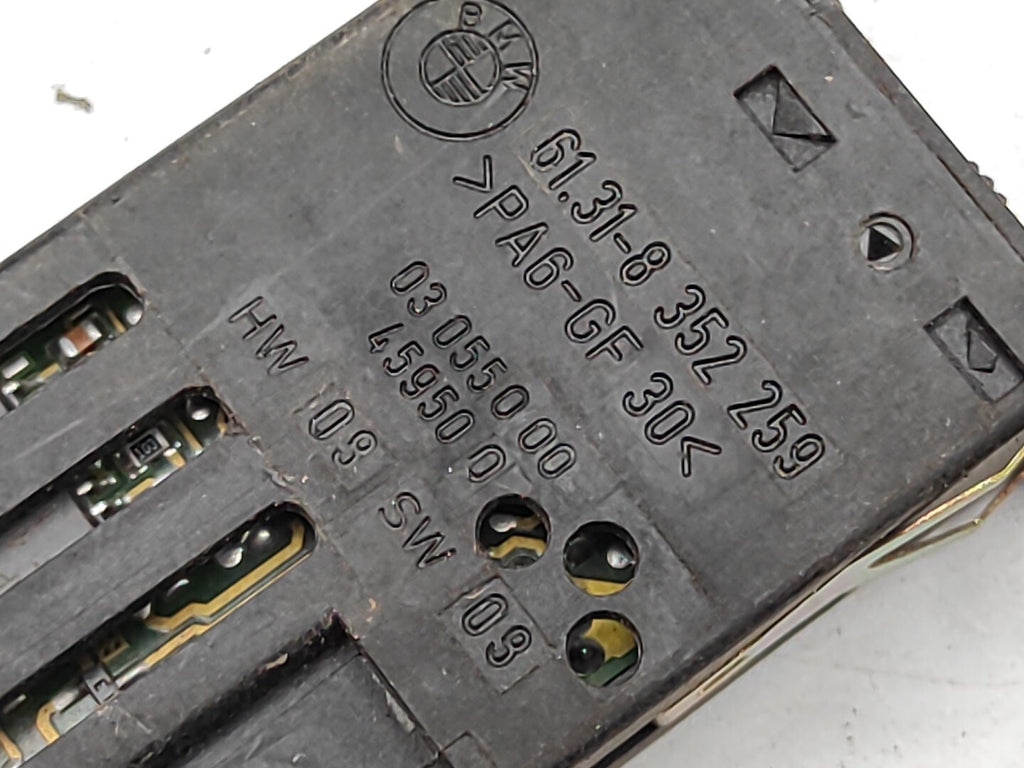 BMW 5 SERIES E39 530D 2001 Heated Seat Switch Button 8352259 61318352259