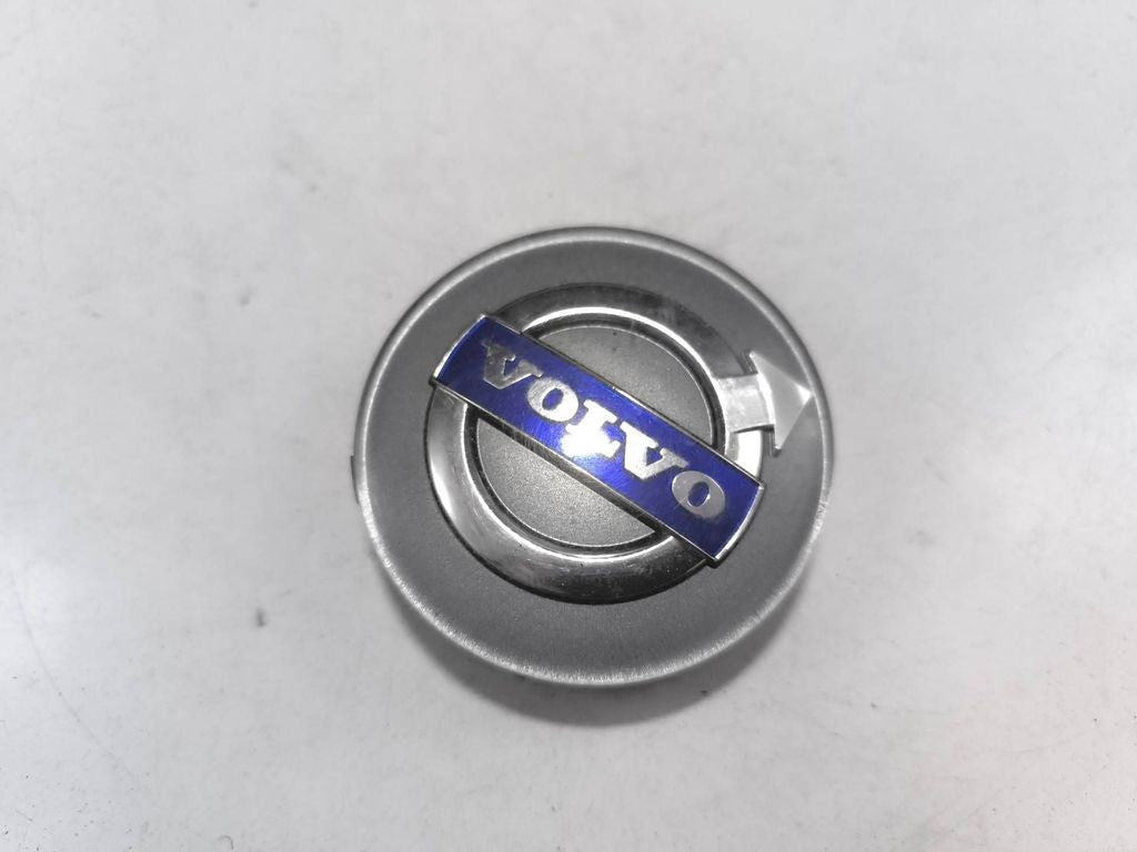 Volvo V70 2002 Center wheel cap 30666913 