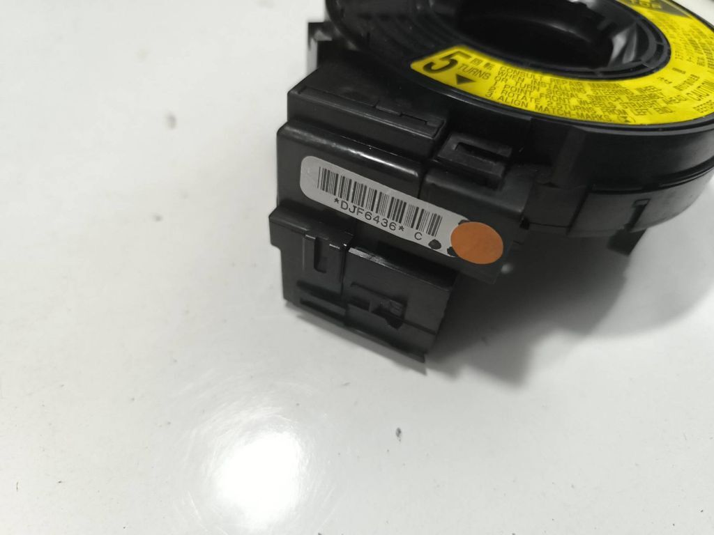 Toyota Avensis T250 2.2D-CAT 2006 Slip ring clock squib SRS ring 