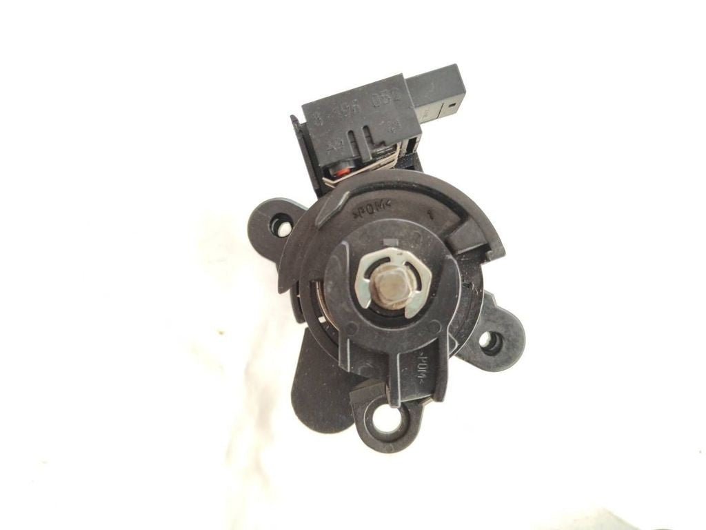 BMW 3 E46 2001 tailgate exterior lock with key