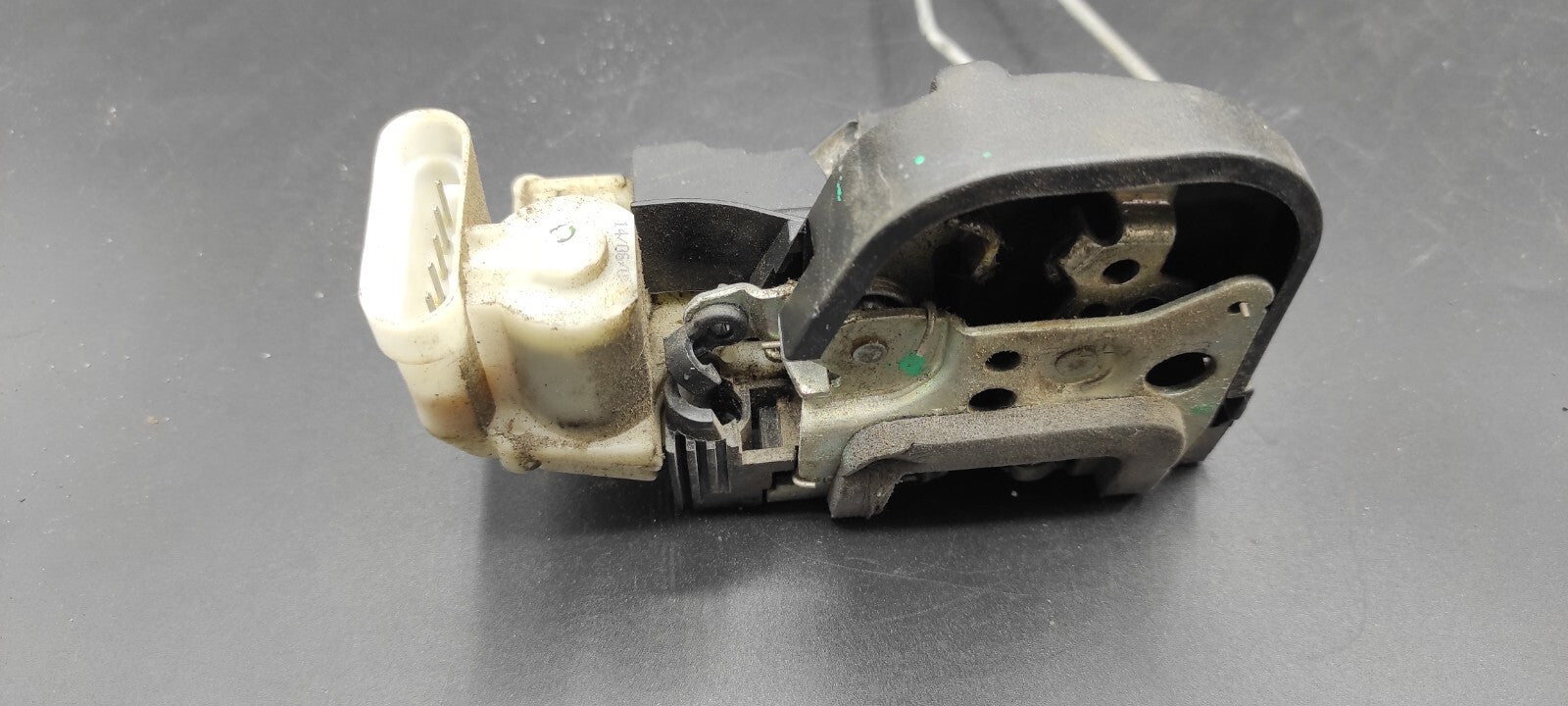 Alfa Romeo GT 2.0JTS 122kW 2004 LHD Front Right Door Lock B792