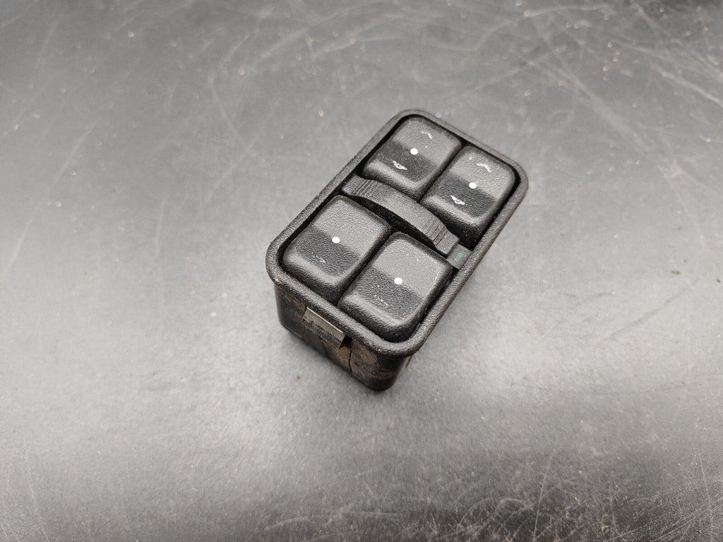 Opel Astra G 2000 Front Left Side Electric Window Switch 90561086