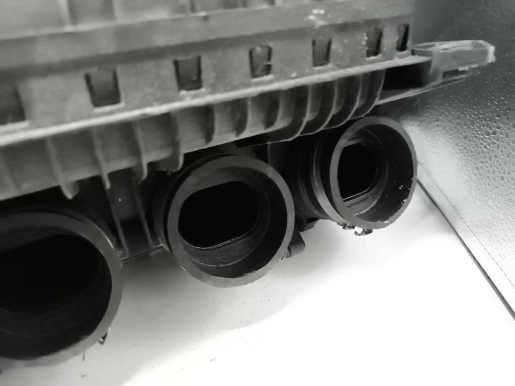 Alfa Romeo 156 Twin Spark 2000 Petrol Engine intake manifold 0280600011 