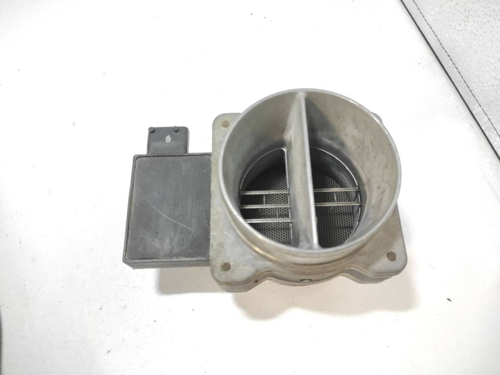 Saab 9-5 2.0T 110kW Petrol 2000 MAF mass air flow meter sensor 9173386C 