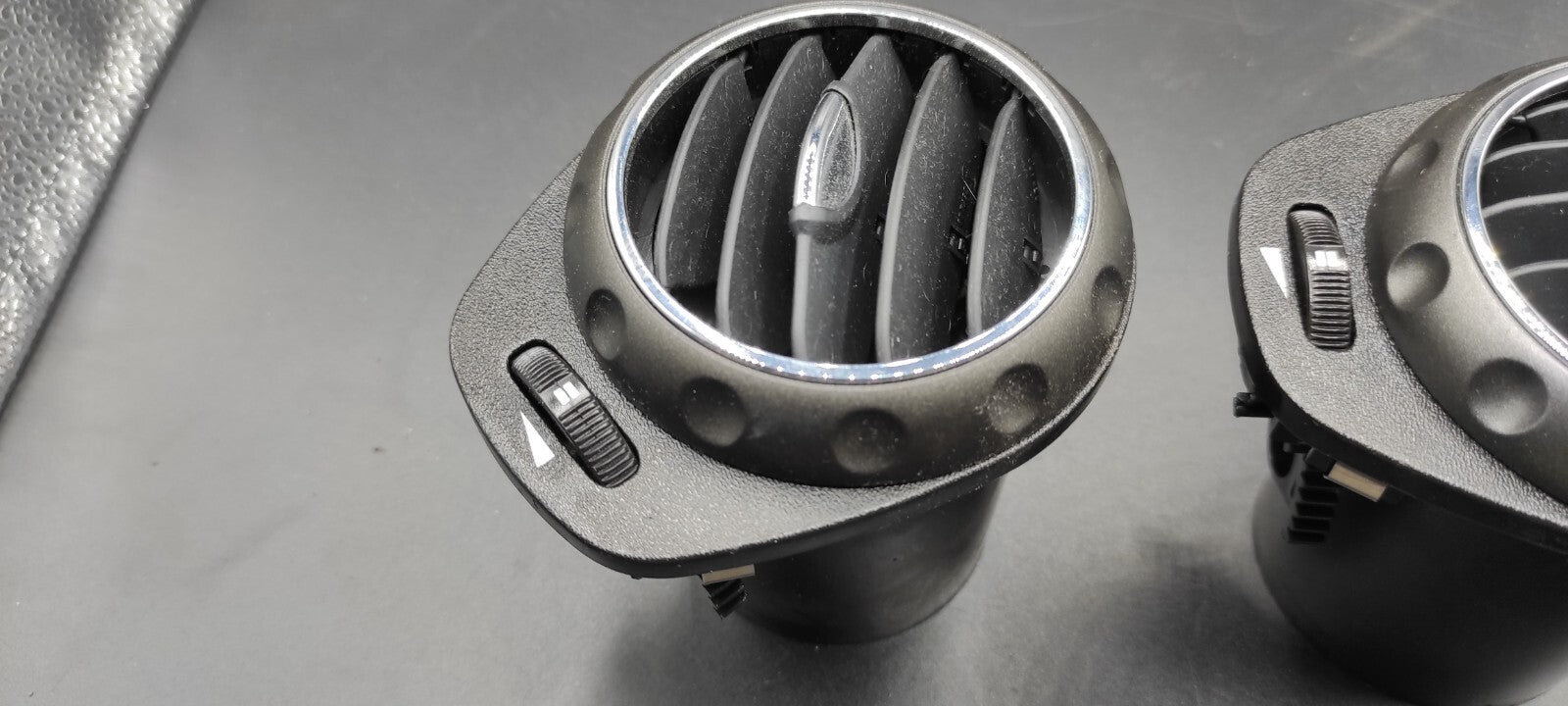 Alfa Romeo 147 GT 2.0JTS 2007 Front Dashboard Panel Side Air Vent Grill