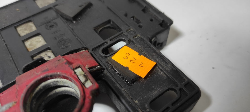 Alfa Romeo 147 1.9JTD 2003 Diesel Battery Positive Therminal Connector