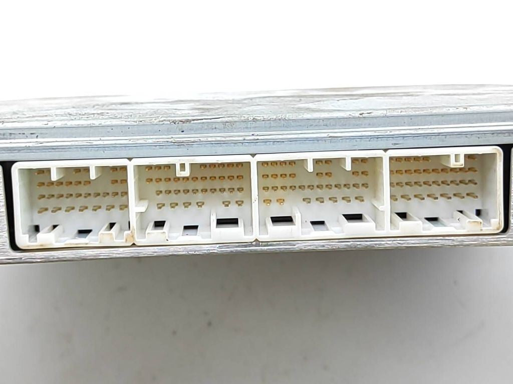 Toyota Avensis T250 2004 1758006326 Engine control unit module ECU 