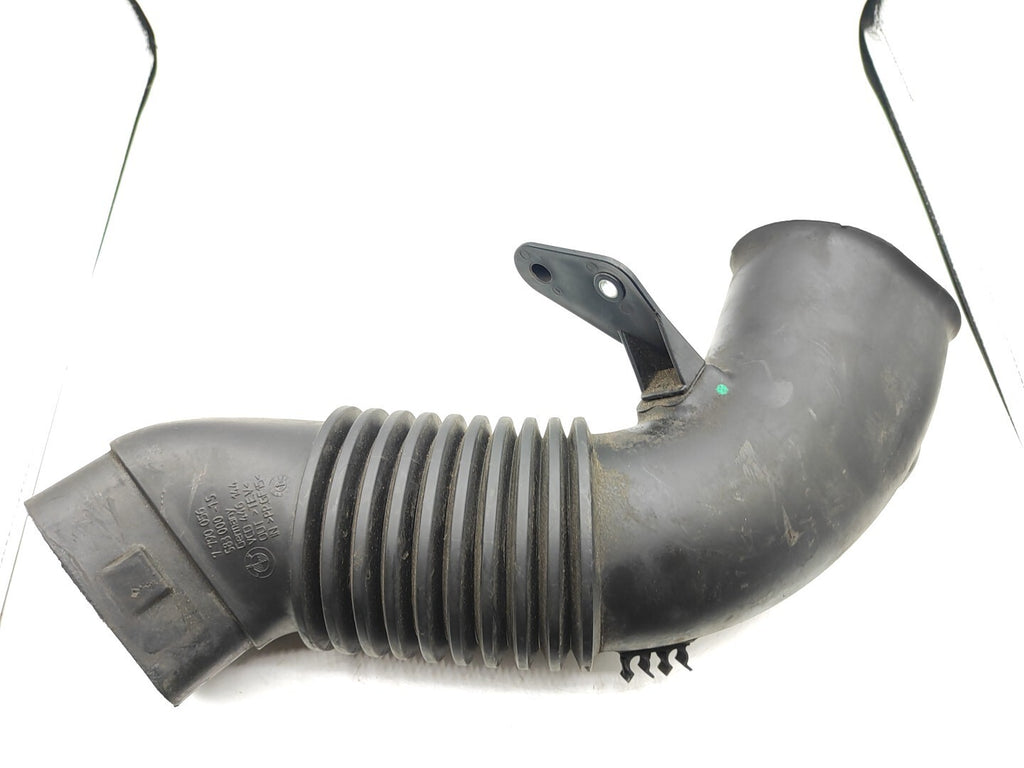 BMW E60 E61 530D Diesel Series 2004 Engine Air Intake Pipe Hose 7790056