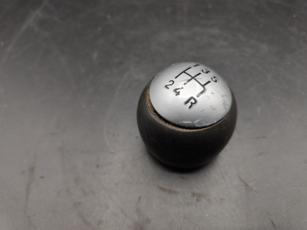Alfa Romeo 147 1.9JTD 2005 Manual 5 Speed Metal Shift Knob Top Part