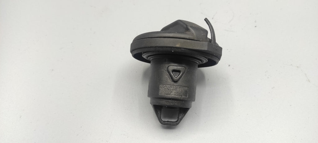Alfa Romeo 156 SW 2.4JTD 110kW 2002 Diesel Fuel Tank Cap Flap Cover