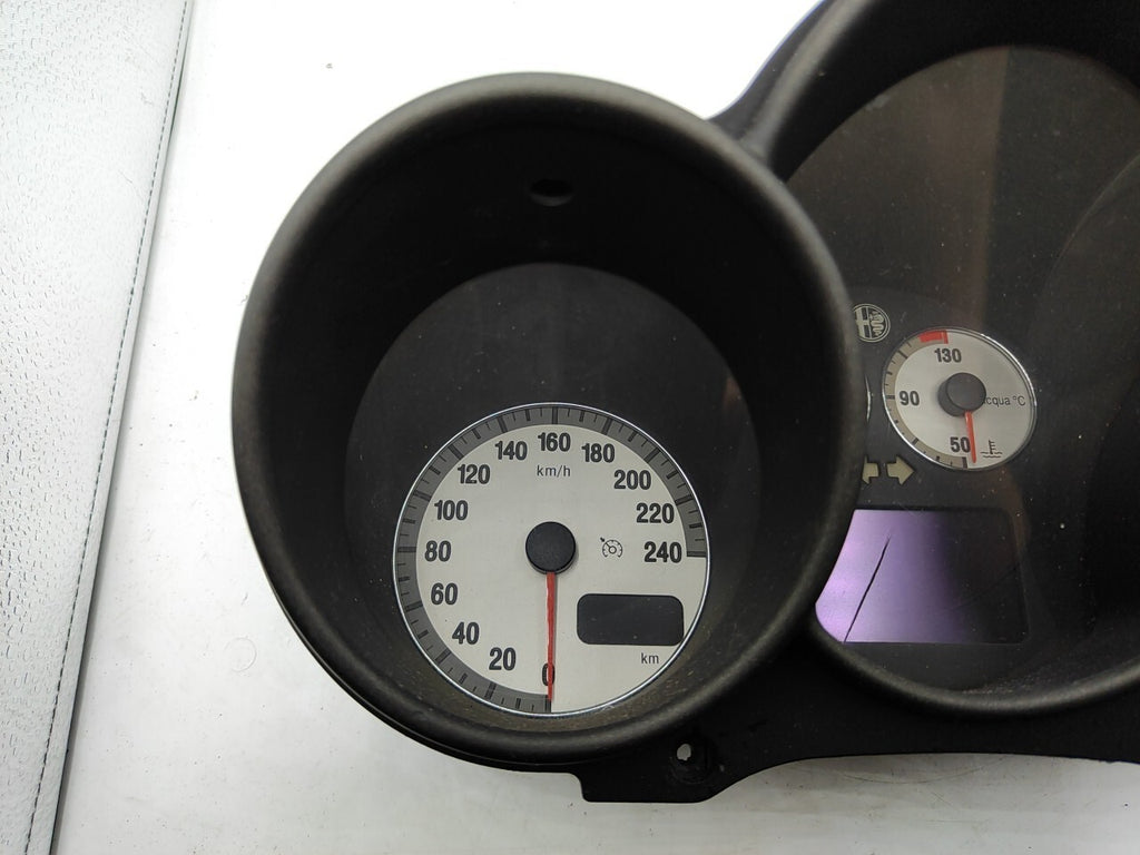 Alfa Romeo GT 1.9JTD 2005 LHD Dash Cluster Speedometer 156050197