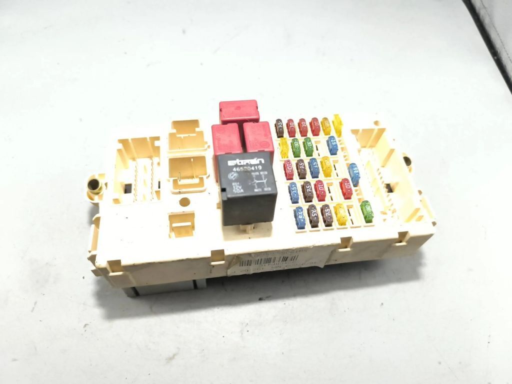 Fiat Stilo 1.9JTD Diesel 2002 Fuse box module 46797609 