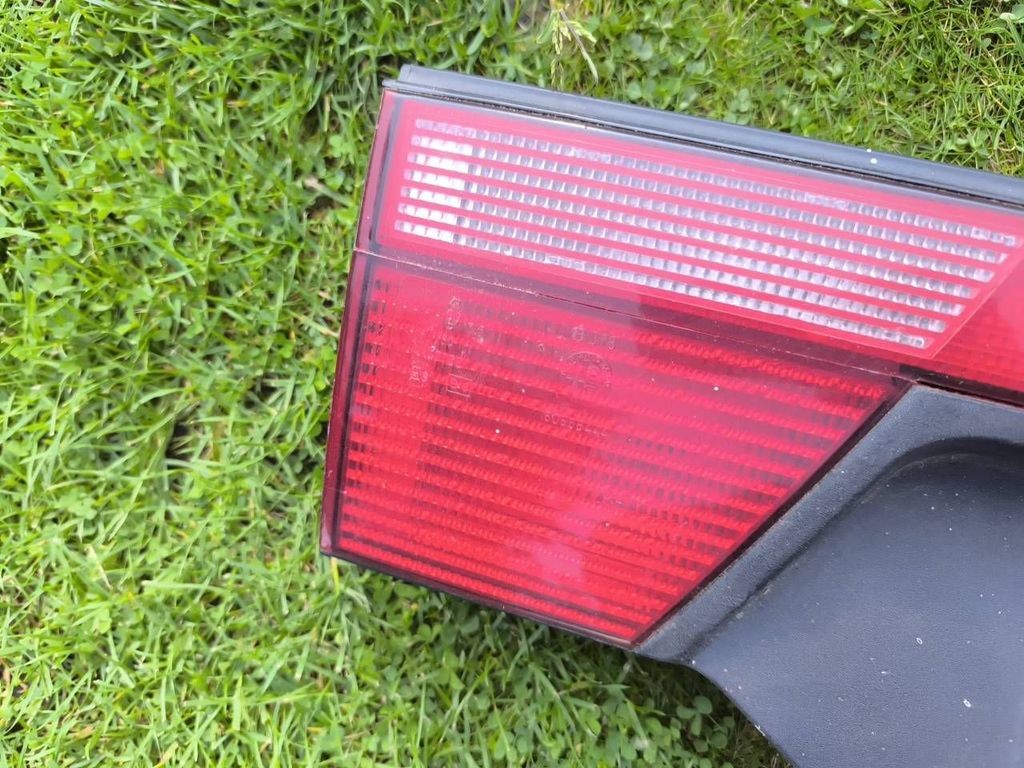 Alfa Romeo 155 1994 Rear tailgate tail light lamp 60568444 