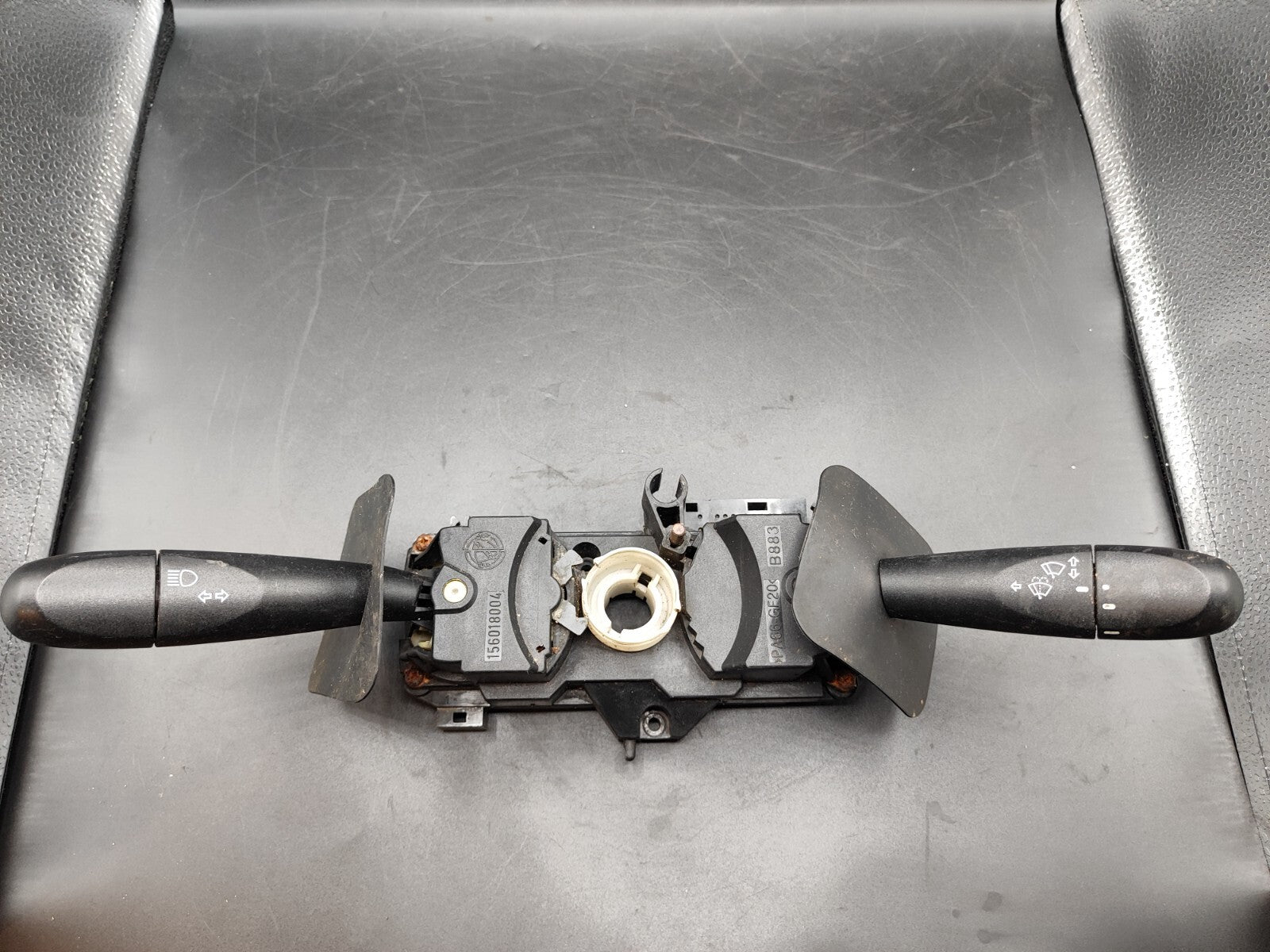 Alfa Romeo 166 2.4JTD 2002 Turn Light Wiper Indicator Stalk Lever 156018004