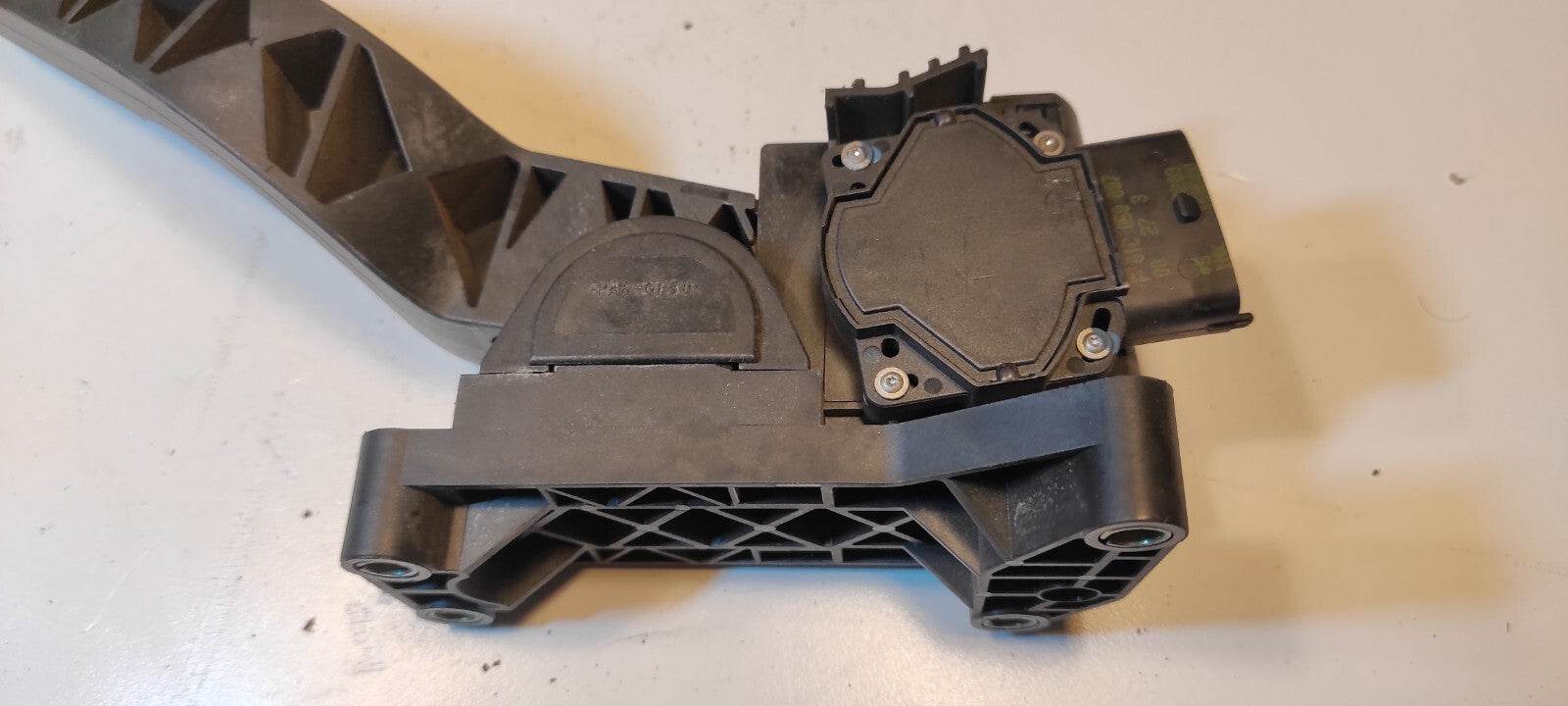 Alfa Romeo 147 1.9JTD 85kW 2002 LHD Throttle Gas Pedal 0281002380 46755863