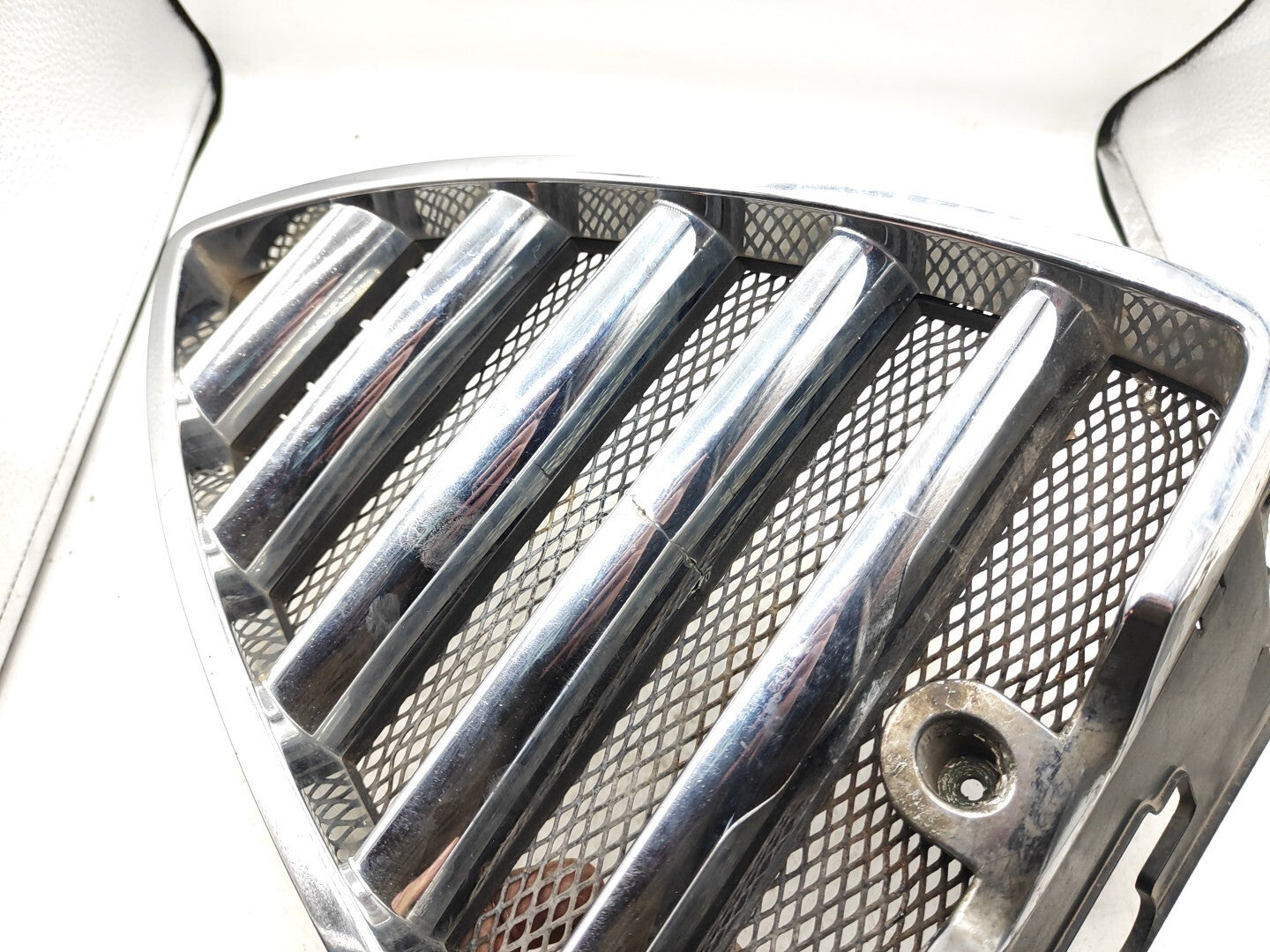 Alfa Romeo 166 FACELIFT 2.4JTD 2004 Front Bumper Center Chrome Grill