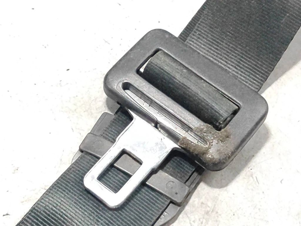 Alfa Romeo 155 1.8TS 103kW 1994 Rear Middle seat belt 042627 