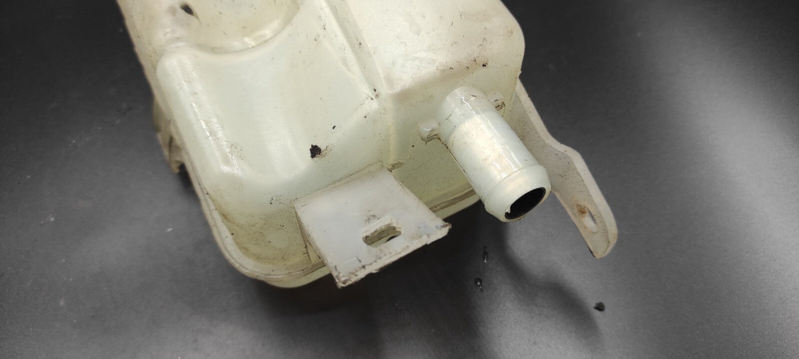 Alfa Romeo 156 SW 2.4JTD 110kW Diesel 2003 Engine Expansion Tank Water Reservoir