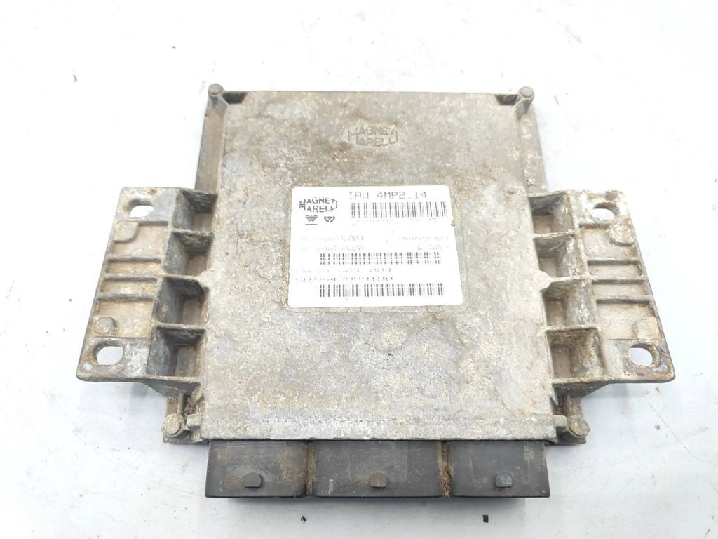 Peugeot 607 2.2 Petrol 2002 9647999180 Engine control unit module ECU 