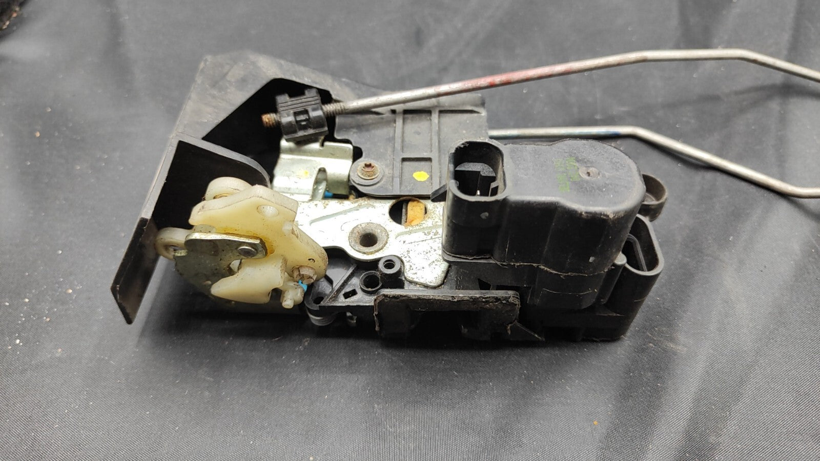 Alfa Romeo 156 2.4JTD 10V 110kW 2002 LHD Front Right Door Lock Latch